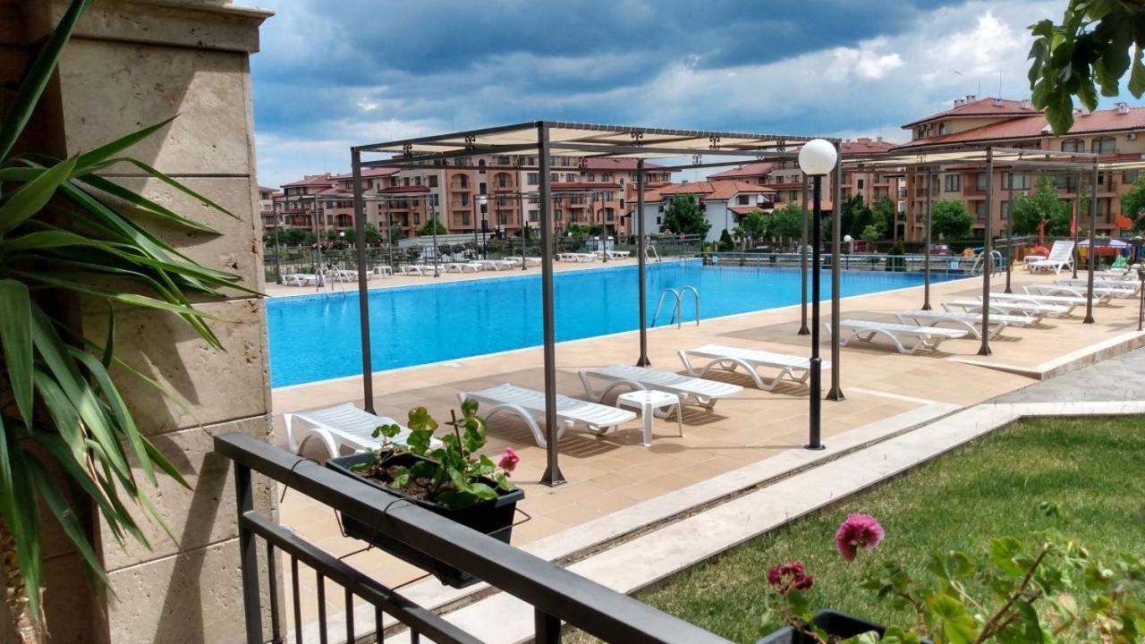 Charming Studio In Sorrento Sole Mare Sveti Vlas Ngoại thất bức ảnh